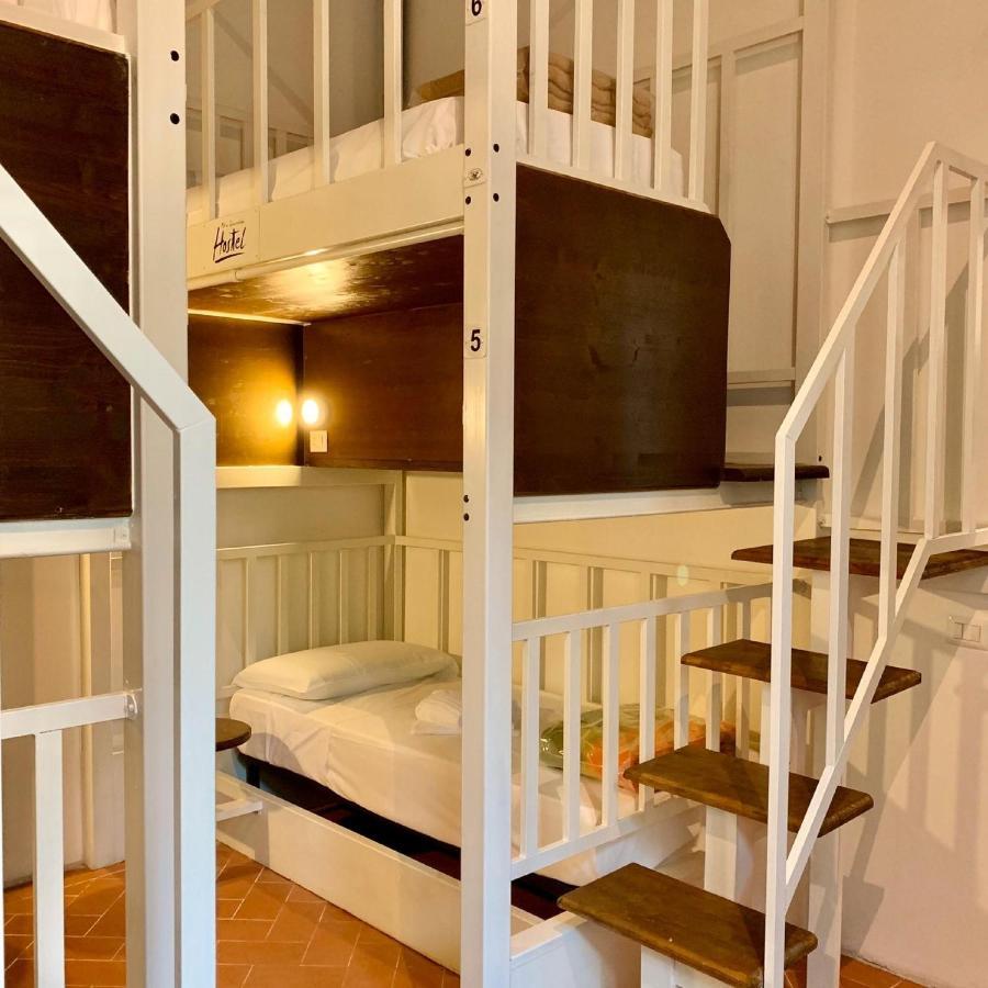 New Generation Hostel Флоренція Екстер'єр фото