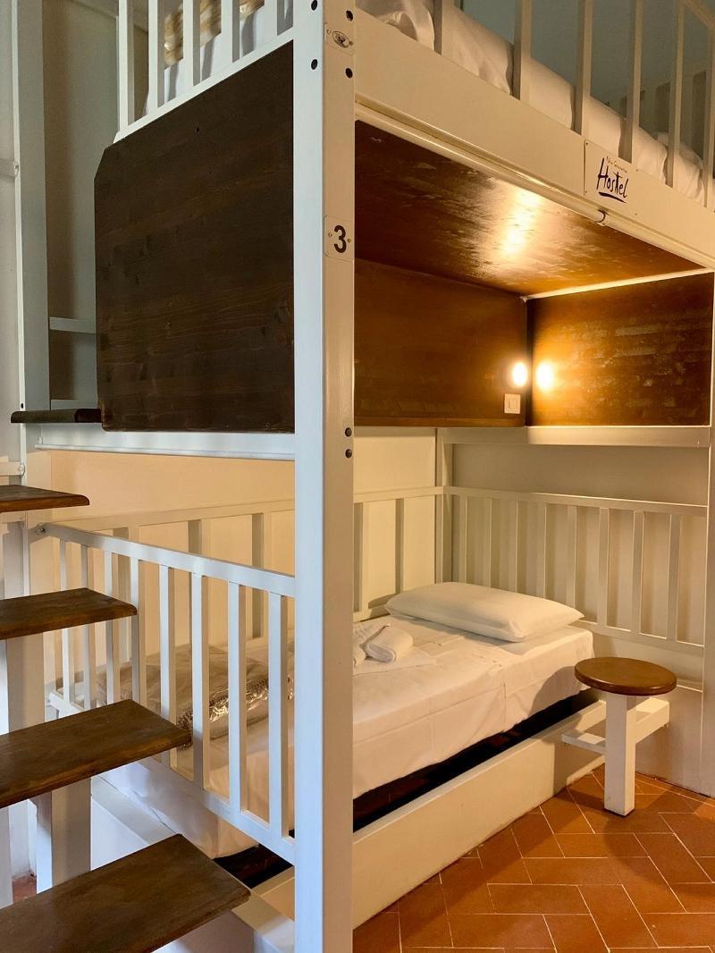 New Generation Hostel Флоренція Екстер'єр фото