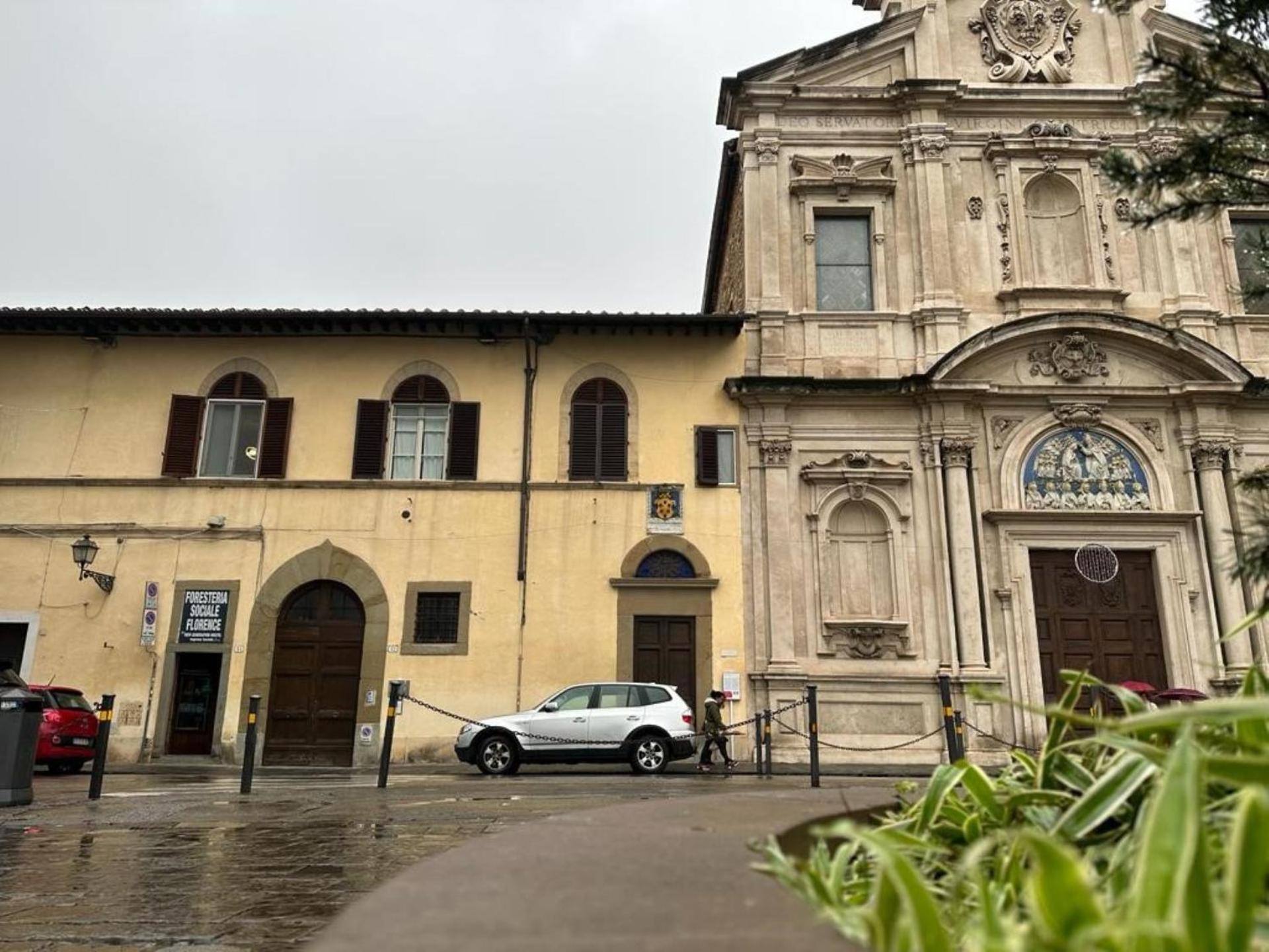 New Generation Hostel Florence Center Excellent Location The Right Alternative To Luxury Hotels A Few Steps From The Ponte Vecchio Surrounded By Restaurants And Clubs And Offers Opportunities For Shopping Free Wi-Fi Kitchen Garden Екстер'єр фото