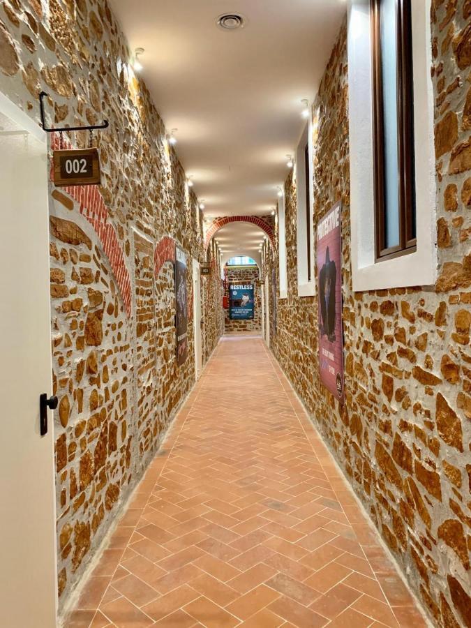 New Generation Hostel Florence Center Excellent Location The Right Alternative To Luxury Hotels A Few Steps From The Ponte Vecchio Surrounded By Restaurants And Clubs And Offers Opportunities For Shopping Free Wi-Fi Kitchen Garden Екстер'єр фото