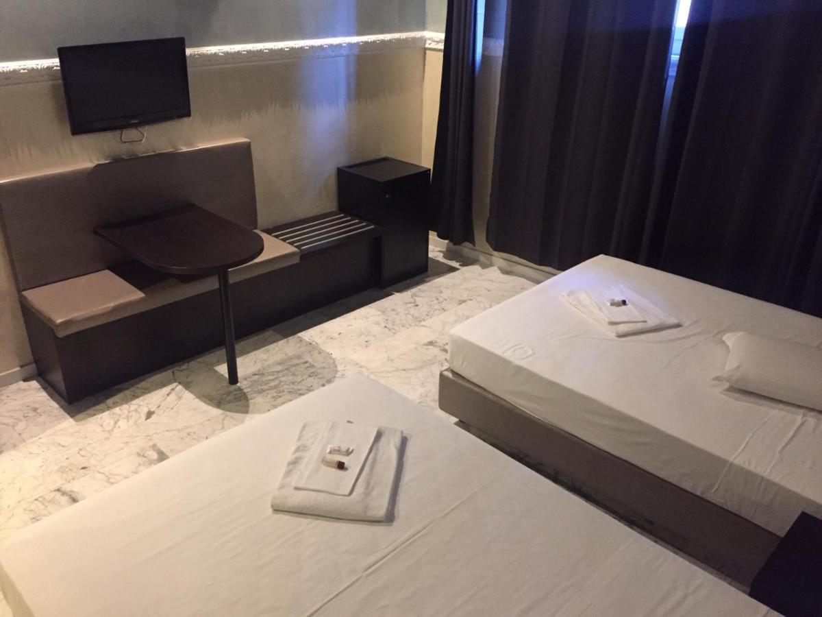 New Generation Hostel Флоренція Екстер'єр фото